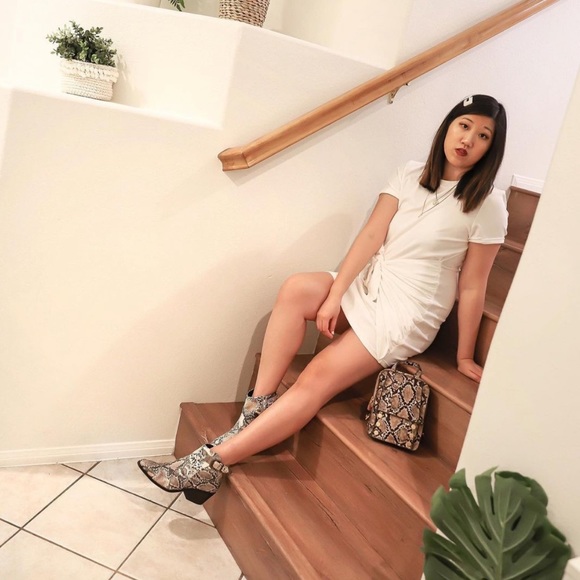 🆕 White Shirt Dress - Picture 6 of 10